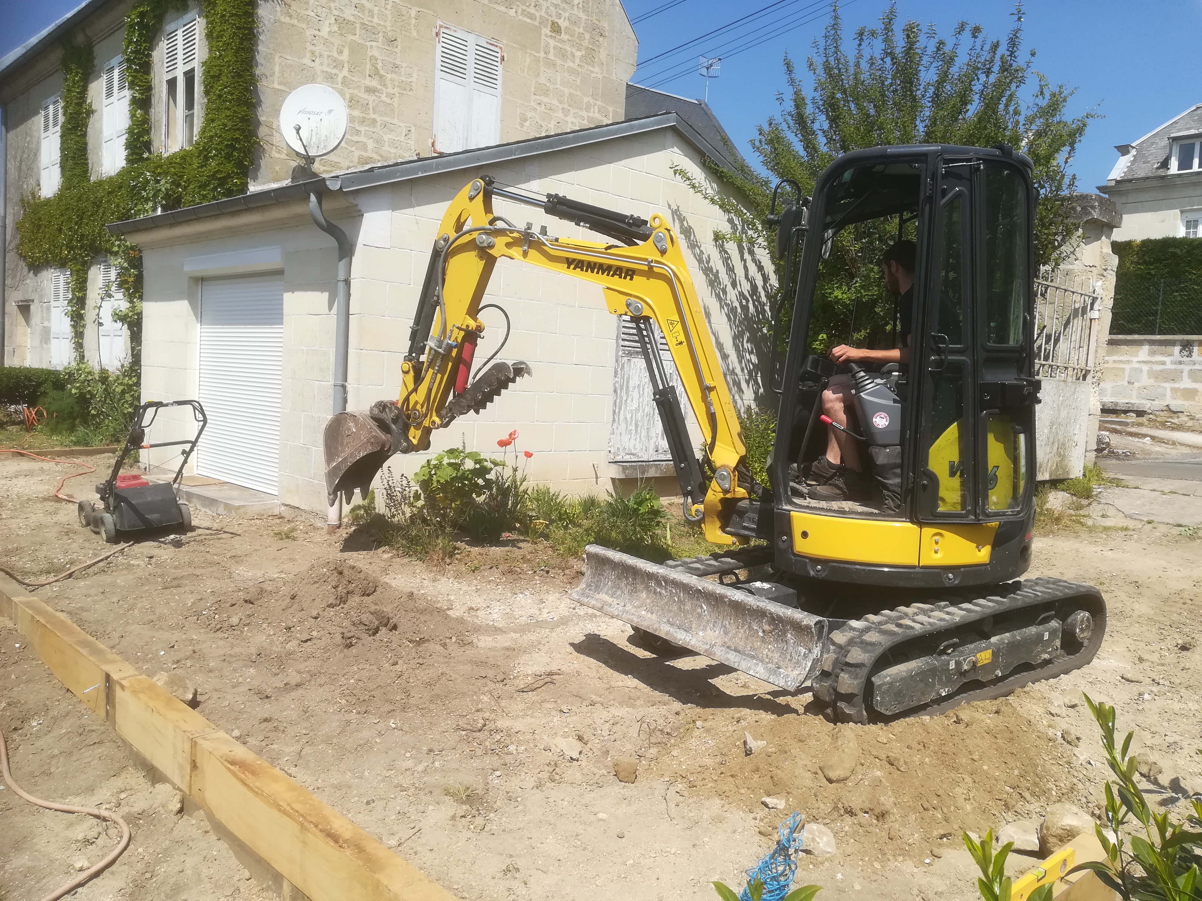minipelle yanmar vio 26.6